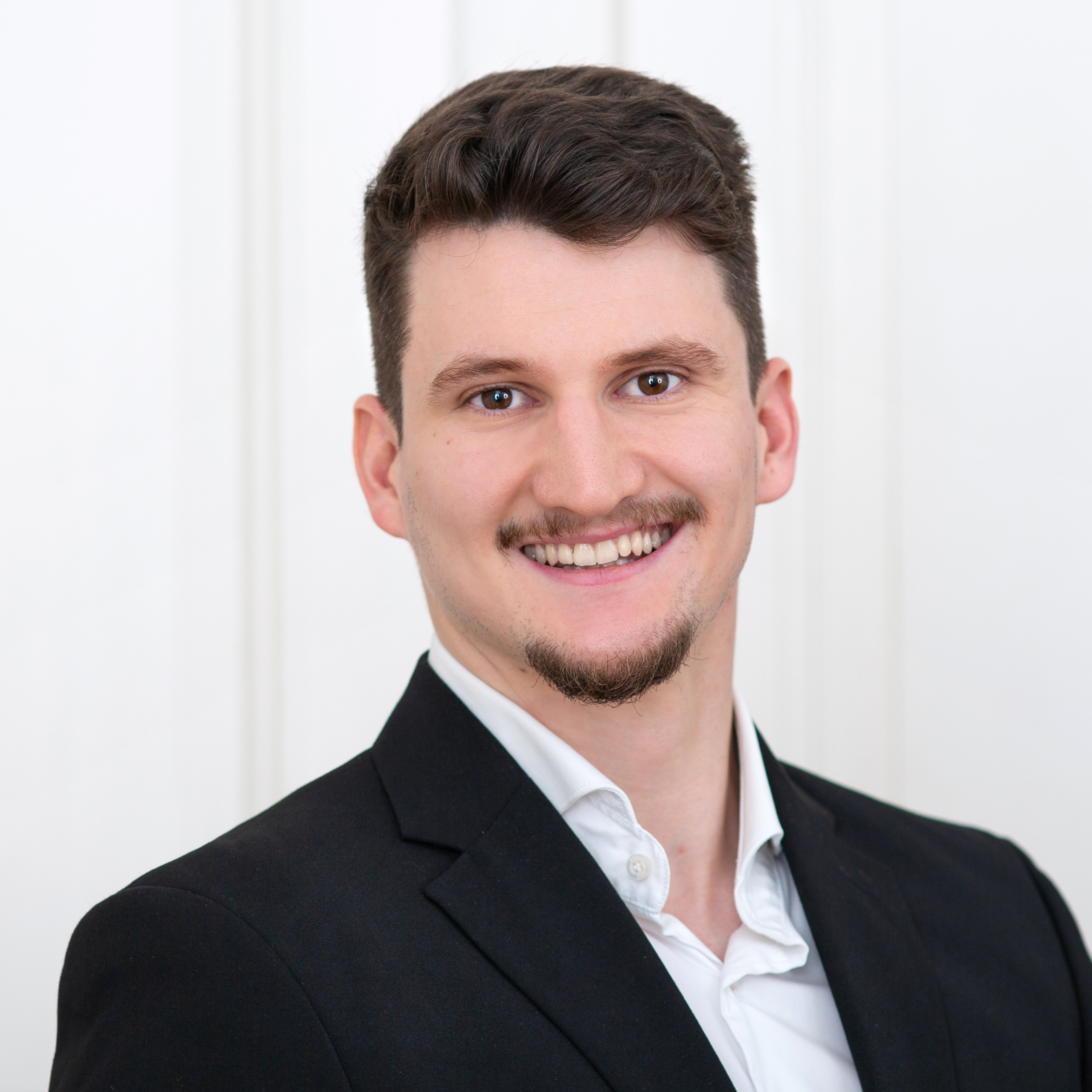 Alexander Williams Avenir Group